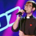 El sacerdote granadino, durante su participación en el «talent show» el pasado año