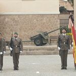 Cientos de barceloneses juran bandera en la base de “El Bruch” en Barcelona