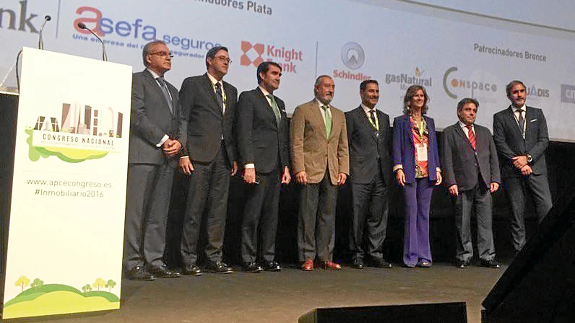 El consejero de Fomento, Juan Carlos Suárez-Quiñones, en el Congreso
