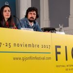La directora argentina Constanza Novick presentó hoy junto con el productor Lisandro Alonso su primera película, "El futuro que viene", con la que concurre en la sección oficial de la 55 edicion del Festival Internacional de Cine de Gijón