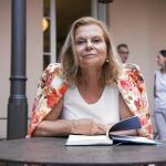 La escritora presentó ayer la novela en el marco de la Setmana del Llibre en Catalá