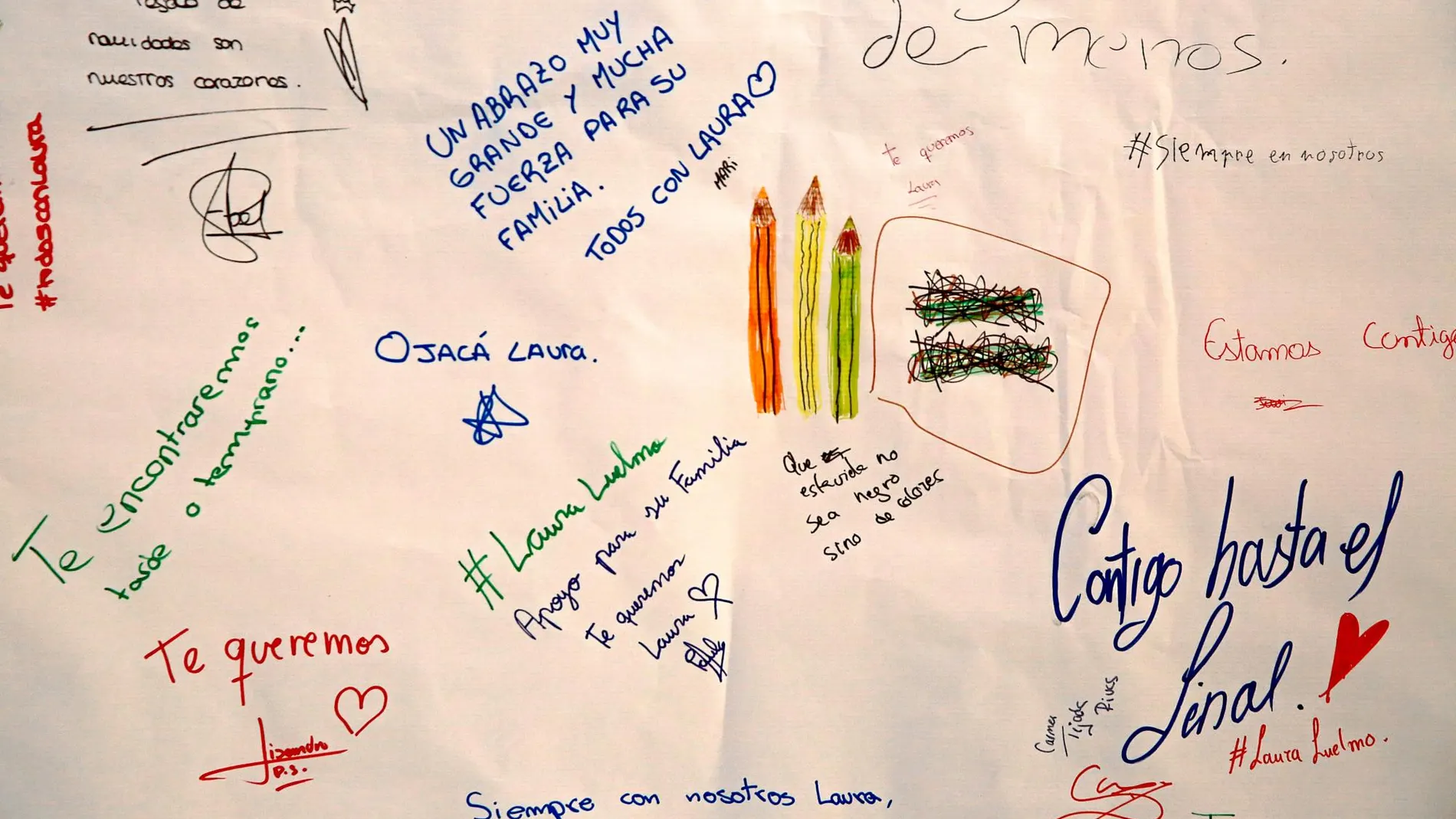 El colegio en el que trabajaba Laura Luelmo pidió a sus alumnos que expresasen en un mural sus sentimientos tras el crimen de la profesora