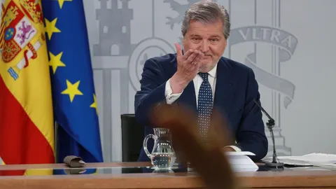 Íñigo Méndez de Vigo durante la rueda de prensa posterior al Cosejo de Ministros
