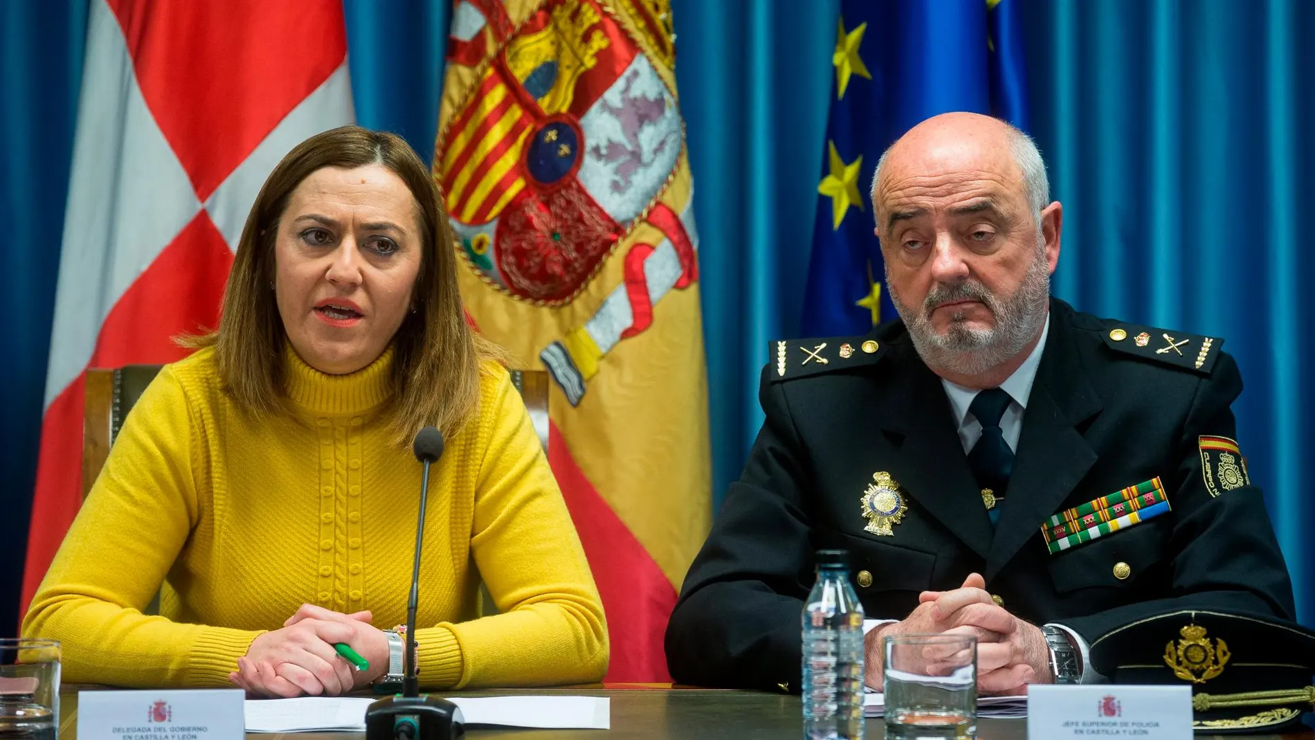 La delegada del Gobierno en Castilla y León, Virginia Barcones, y el jefe superior de Policía, Jorge Zurita, explican la marcha de las investigaciones de los disparos