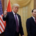 Donald Trump, junto al presidente vietnamita, Tran Dai Quang.