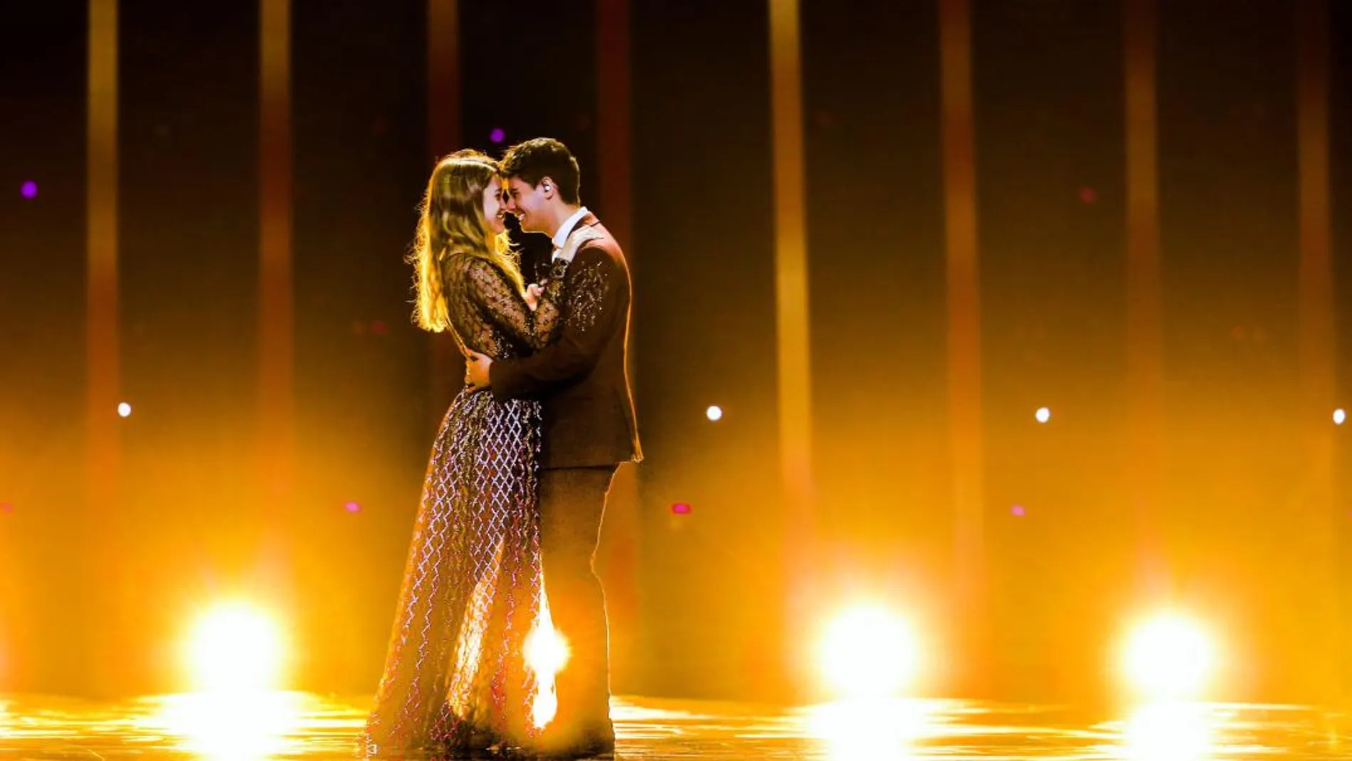 Amaia y Alfred durante su actuación en Eurovisión