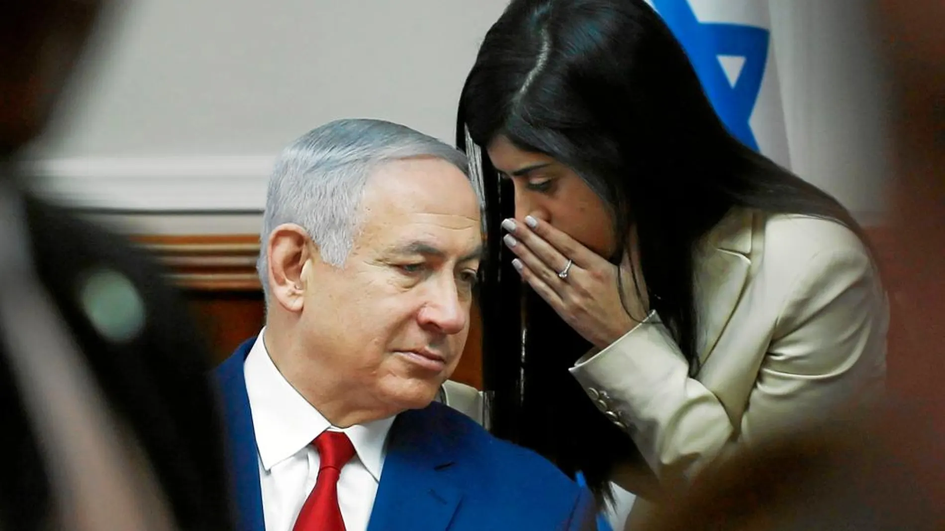 Benjamin Netanyahu durante una reunión de su Gabinete en Jerusalén / Reuters