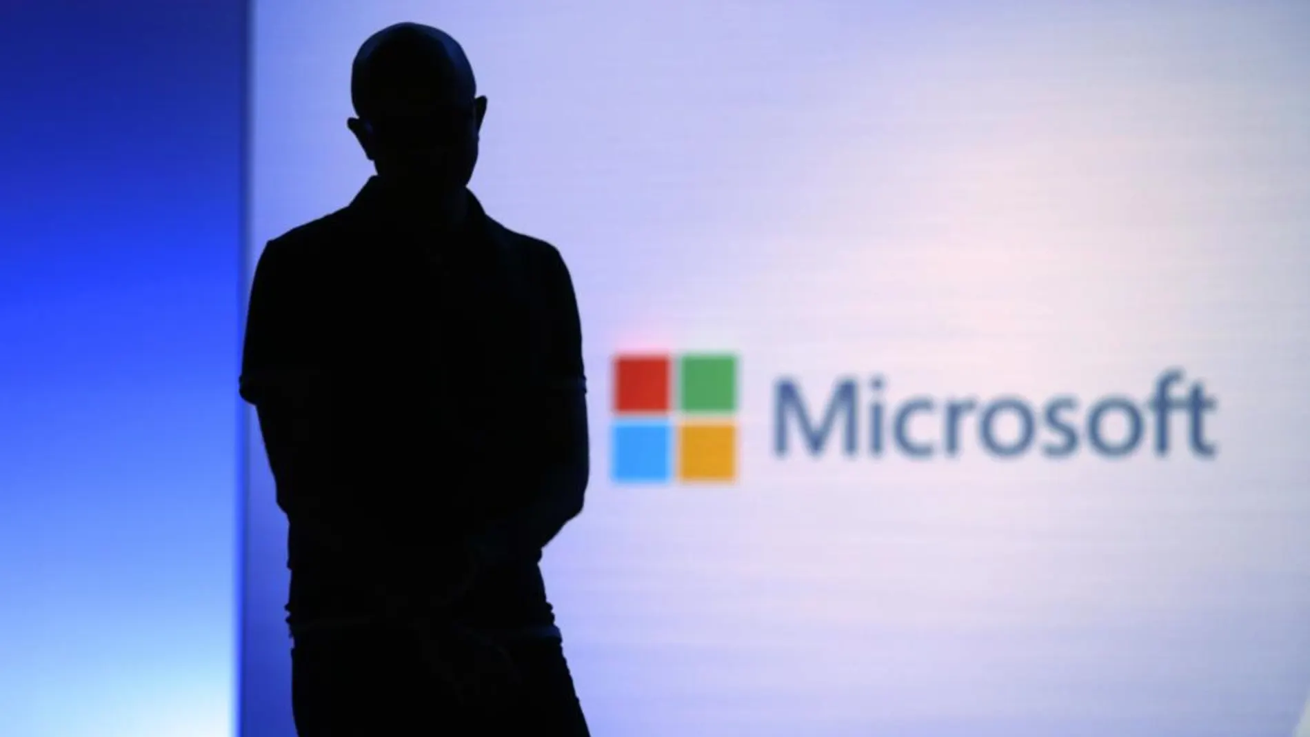 Perfil del consejero delegado de Microsoft, Satya Nadella, durante una presentación de productos de la compañía / AP
