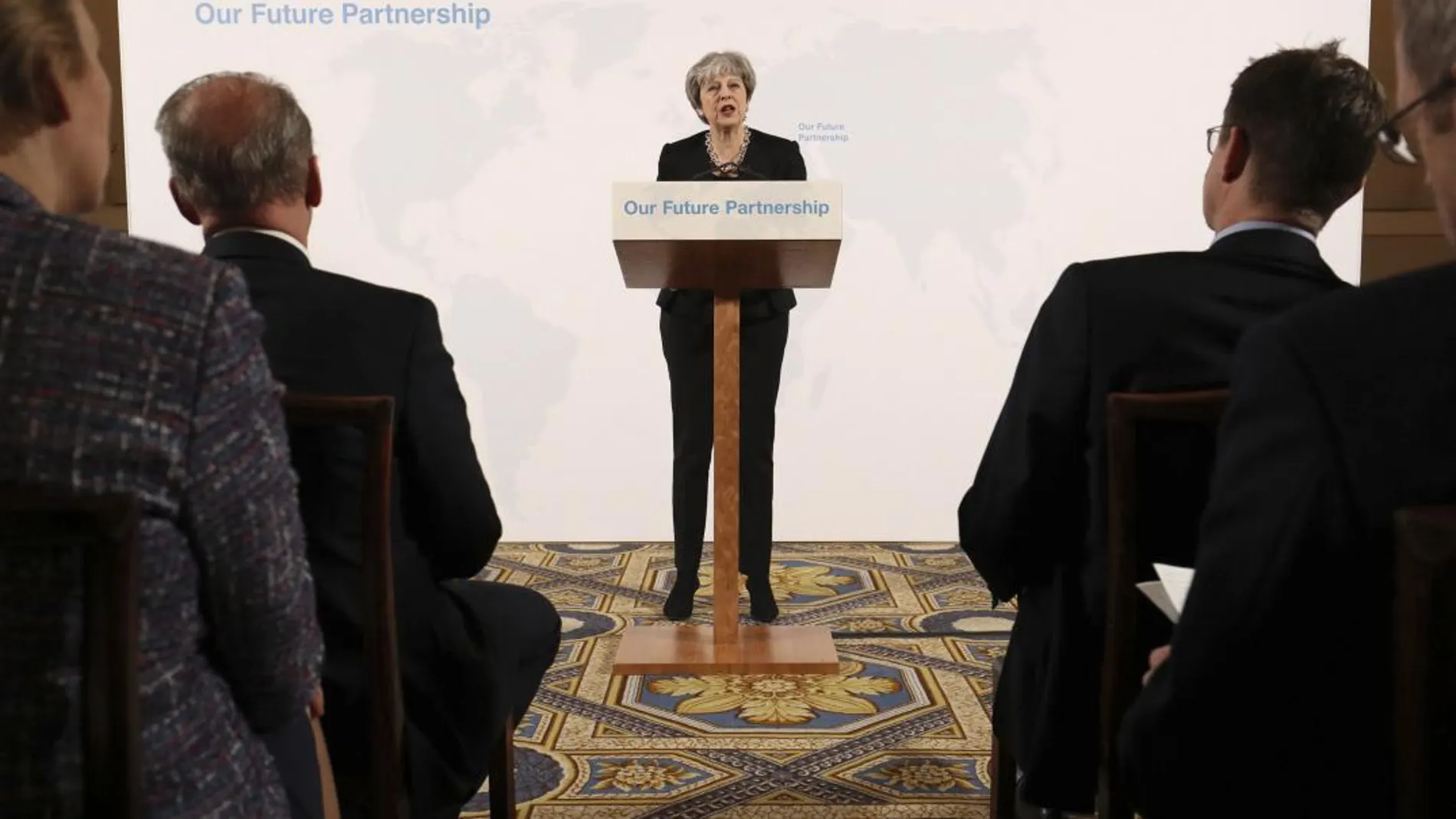 Theresa May durante su intervención en Londres sobre las negociaciones del brexit/Reuters