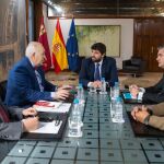 Entrega de las conclusiones del Observatorio al presidente regional