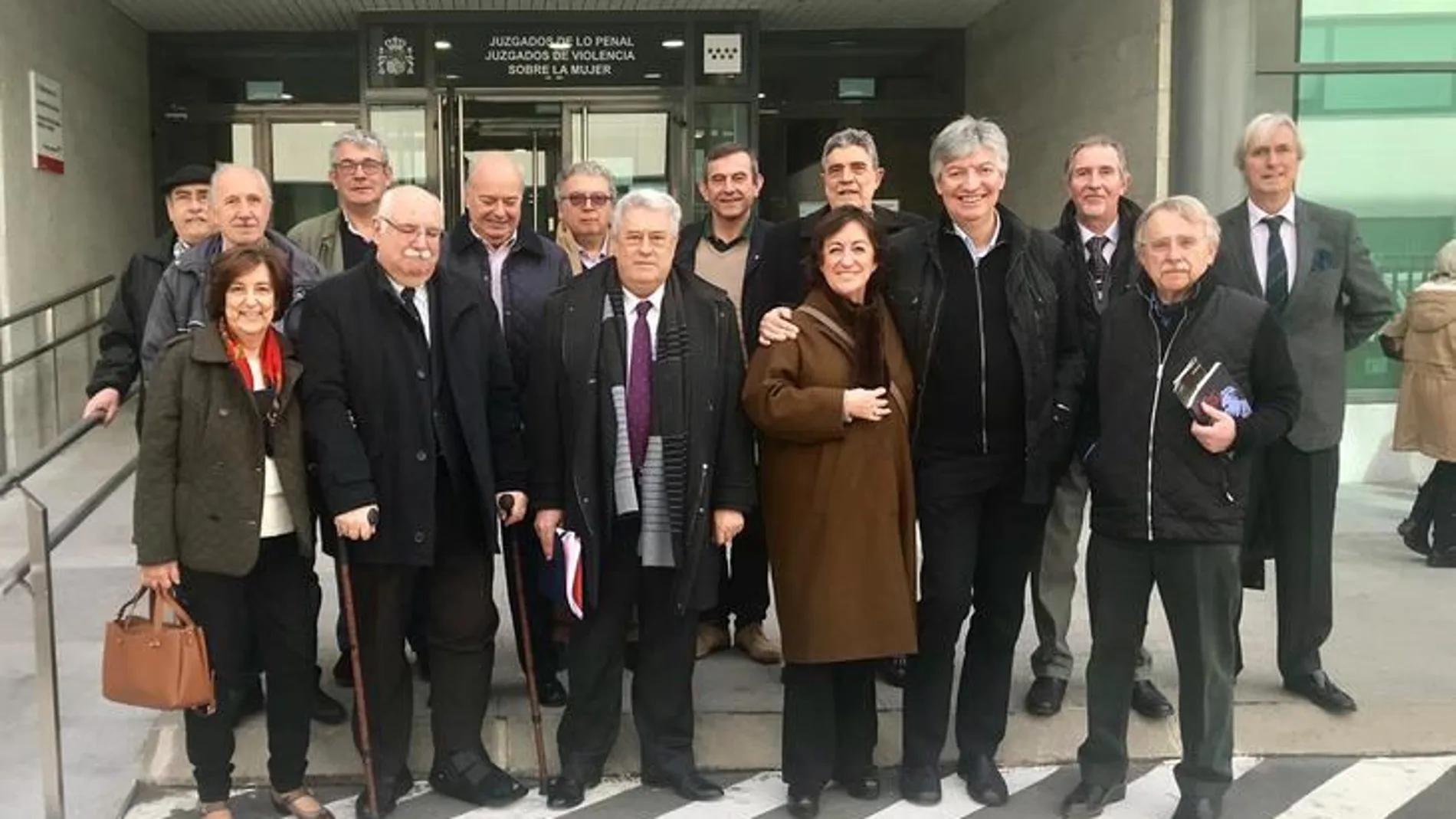 El demandante a la salida del Juzgado de lo Penal nº 11 de Madrid tras ganar el juicio