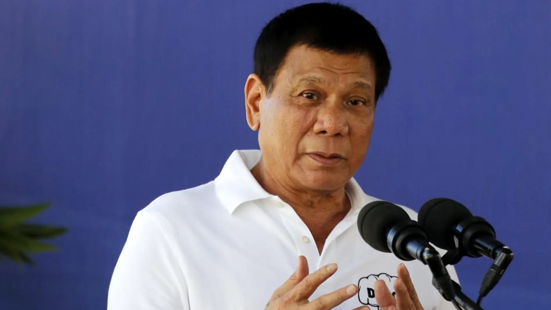 El presidente filipino, Rodrigo Duterte, asiste a la i