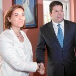 Gemma Araujo, alcaldesa de La Línea, y el ministro principal Picardo