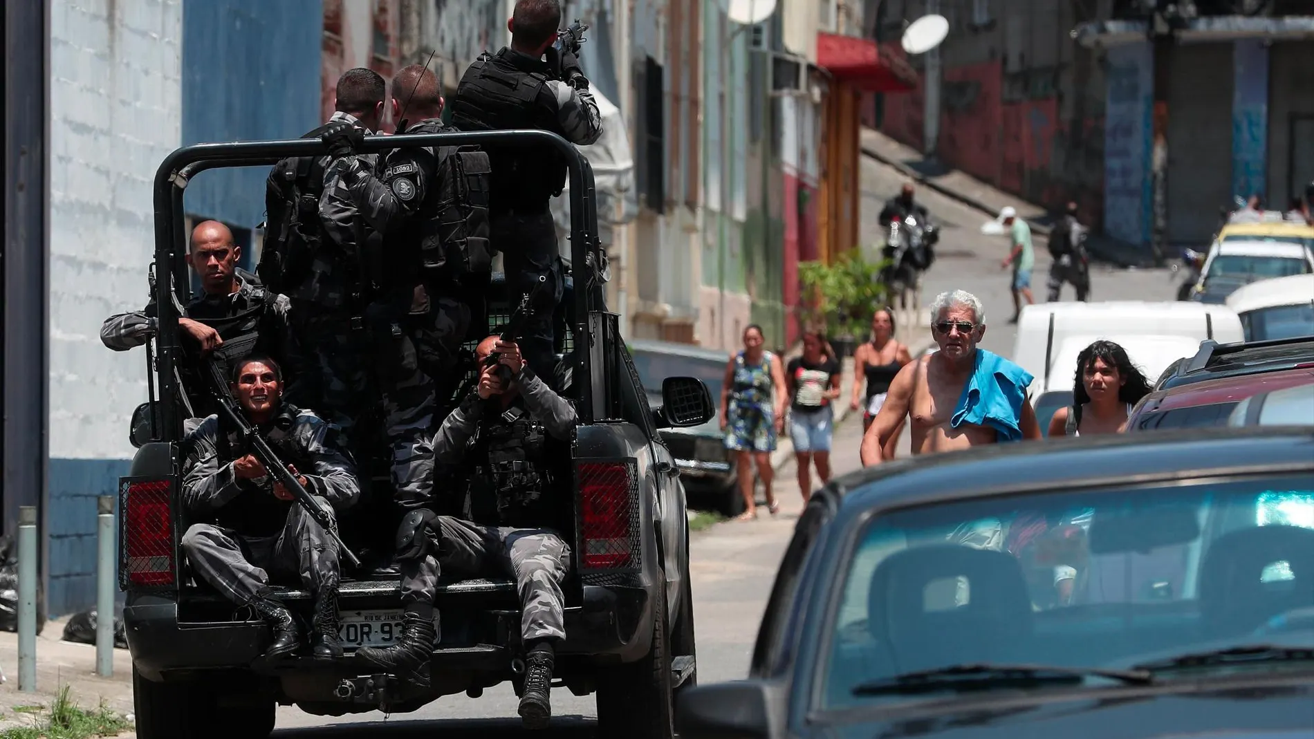 Agentes del Comando de Operaciones de la policía realizan un operativo el pasado viernes en Río de Janeiro