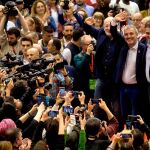 Pedro Sánchez y varios dirigentes del PSC en un acto de la campaña en Barcelona.