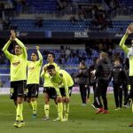 Los jugadores del Córdoba saludan a los aficionados cordobeses a la finalización del encuentro