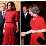 Doña Letizia esta mañana y Doña Sofía en 1980 con el mismo vestido/Foto Efe