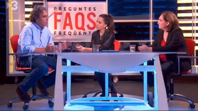 Momento de la entrevista al exalcalde de Medellín en FAQS, de TV3