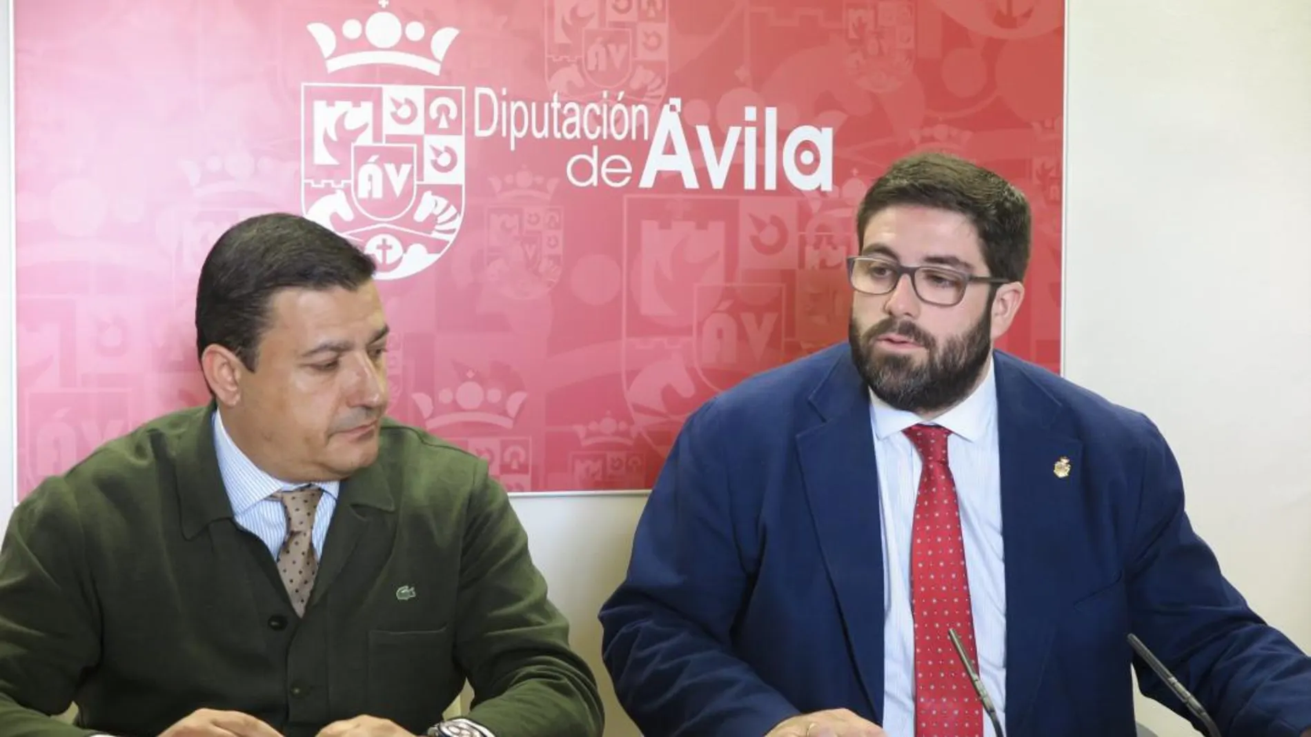 El presidente de la Diputación, Jesús Manuel Sánchez Cabrera, junto con el vicepresidente, Carlos García