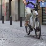 Los obstáculos para ir en bici en Madrid