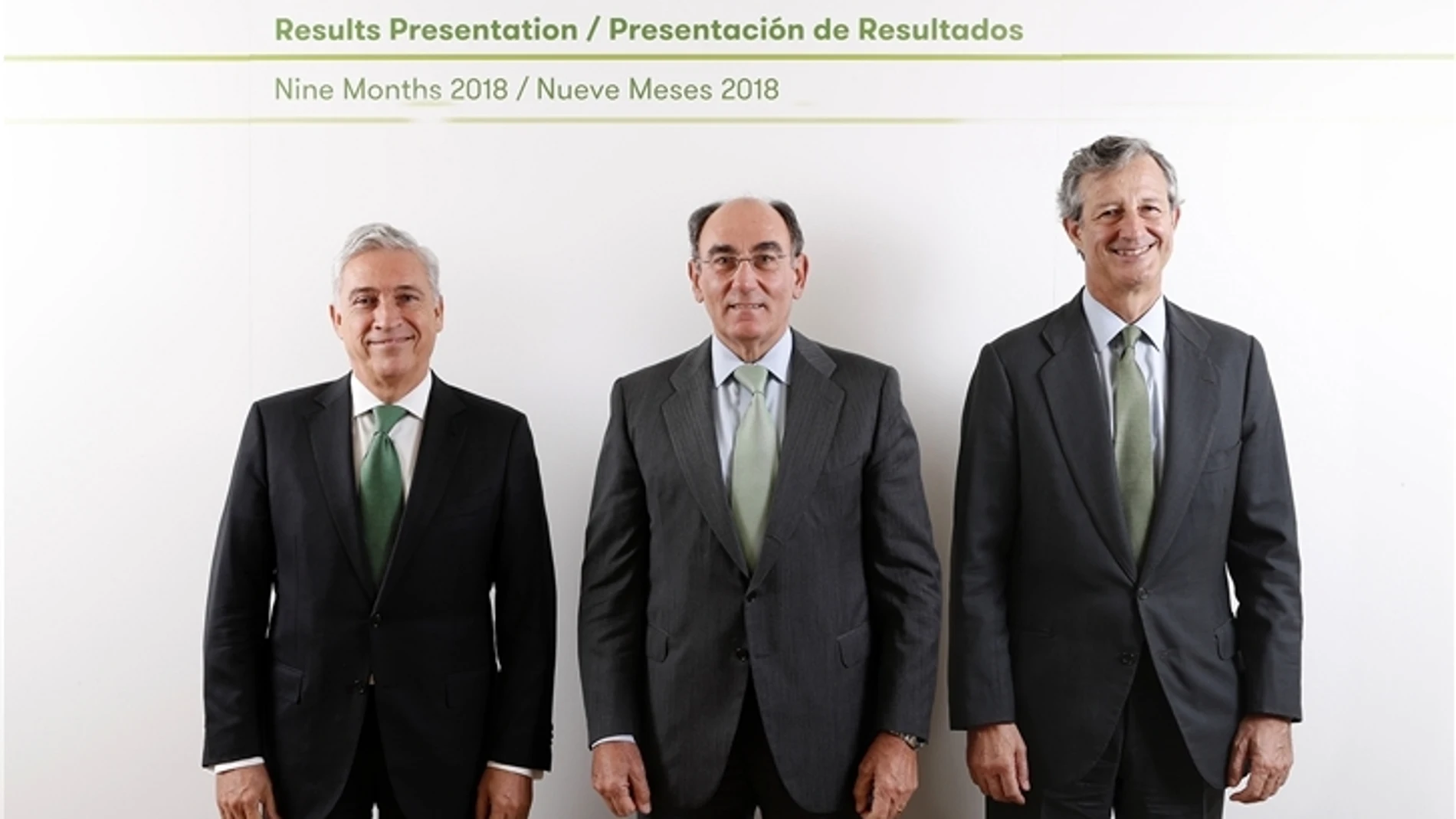 De izquierda a derecha: el director general de los Negocios del grupo Iberdrola, Francisco Martínez Córcoles, el presidente del grupo, Ignacio Galán, y el director general de Finanzas y Recursos (CFO), José Sainz Armada.