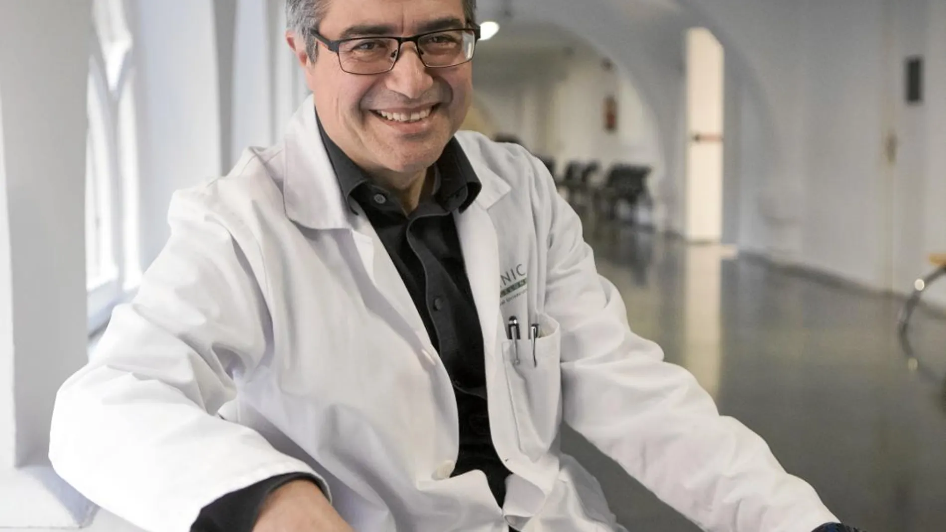 Aureli Torné, jefe de la unidad de Ginecología Oncológica del Hospital Clínic