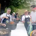  Cientos de vecinos de la Montaña Palentina degustan la Caldereta del Pastor