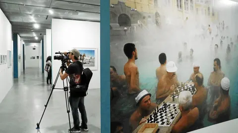 Una de las múltiples opciones de juego que se muestran en la exposición, de más de 200 imágenes