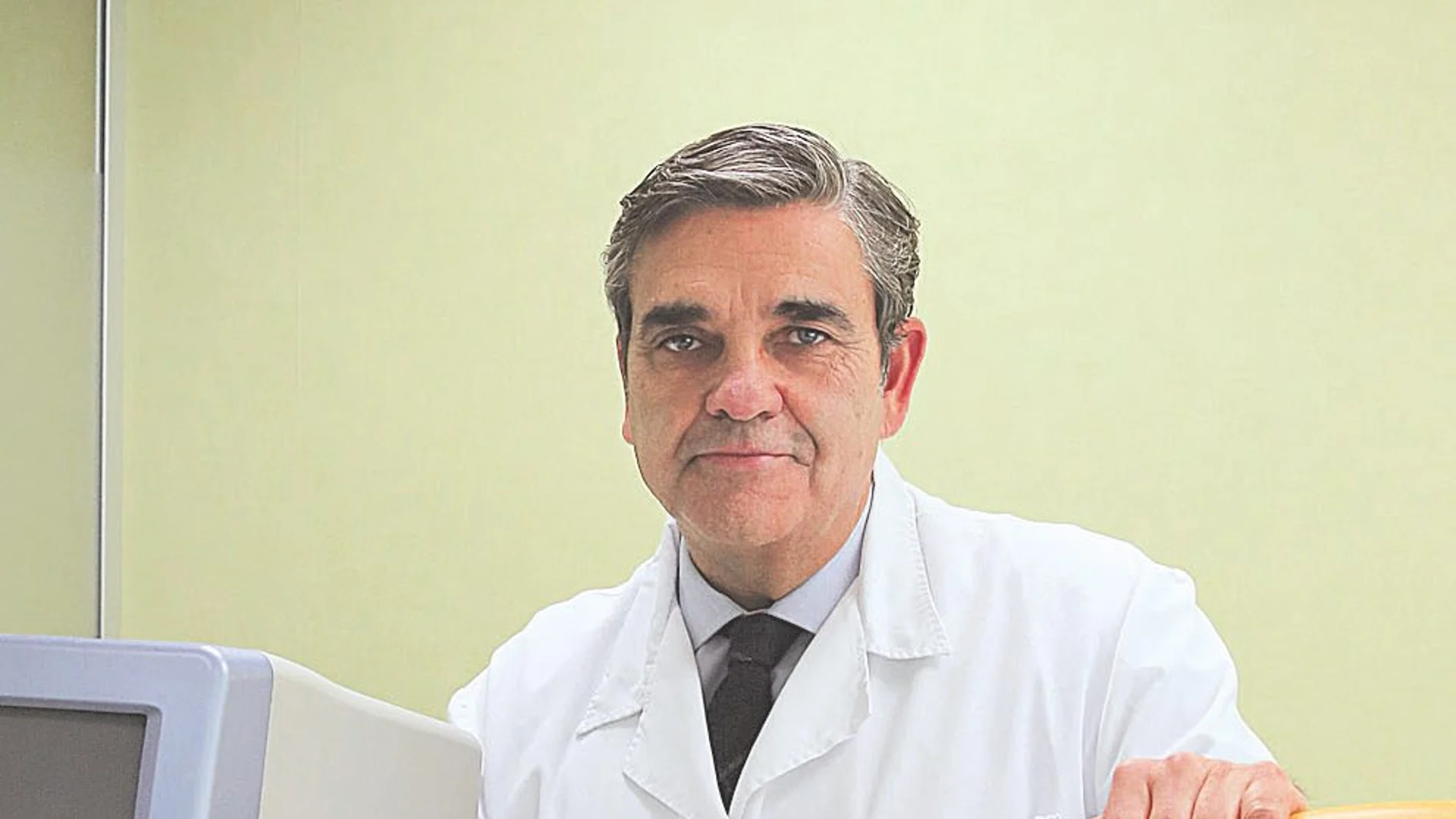 Dr. Manuel Albi, jefe del Servicio de Ginecología y Obstetricia del Hospital Universitario Fundación Jiménez Díaz y Hospital La Luz de Madrid / Foto. Miguel Olmedo