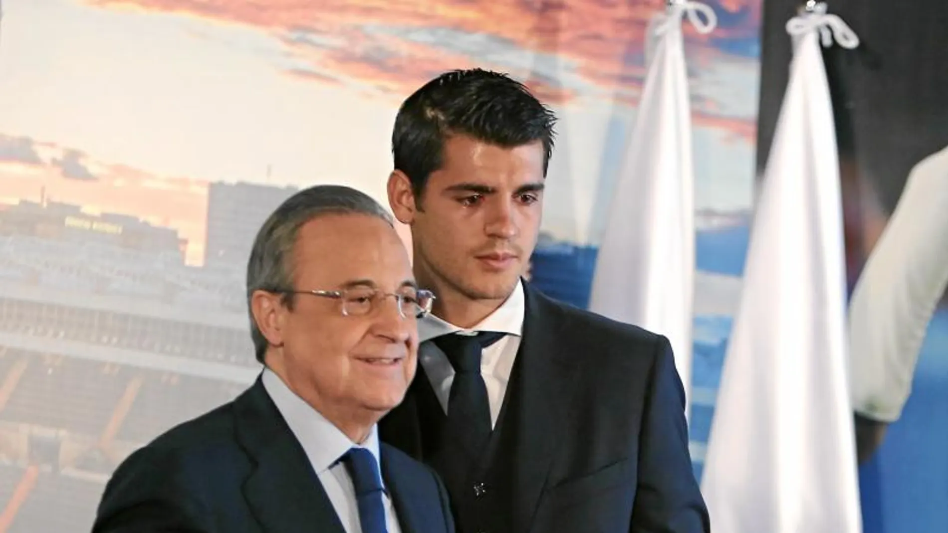 Florentino y Morata en la presentación del delantero en el Bernabéu