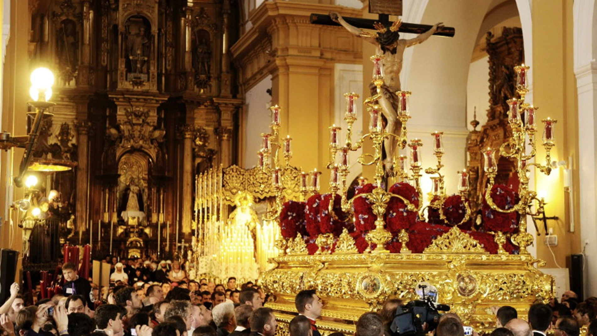 Una procesión de Semana Santa en Sevilla