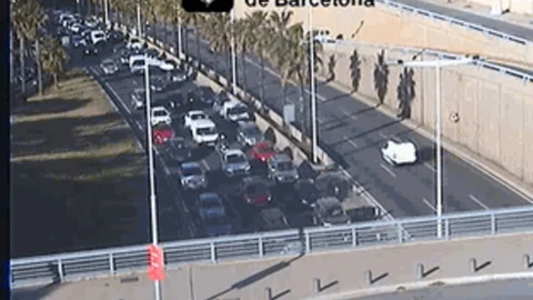 El incidente ha provocando largas colas en la Ronda de Dalt