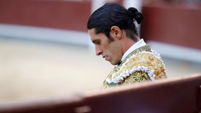 El diestro Alejandro Talavante en el cuarto festejo de la Feria de Otoño de Las Ventas. EFE/JuanJo Martín