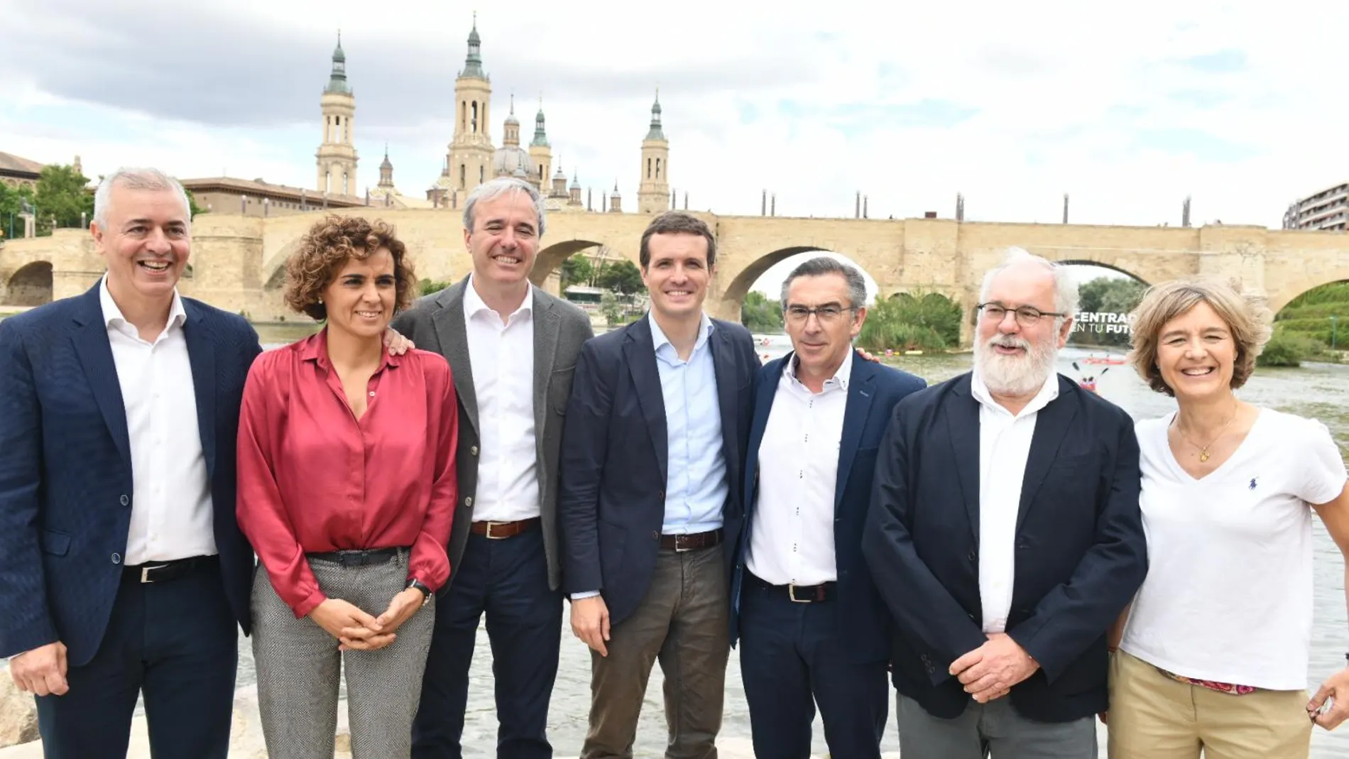 El PP ha estado en Zaragoza en su primer día de campaña