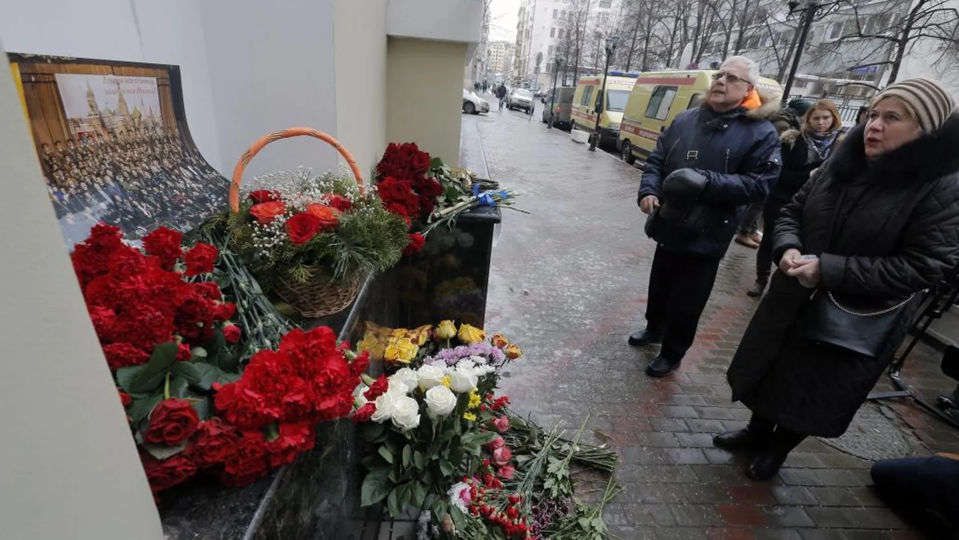 Memorial colocado en la sede del coro en Moscú