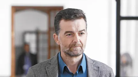 El portavoz parlamentario de IU, Antonio Maíllo, en el Parlamento