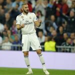 Madrid-Barça: Karim despierta en la crisis