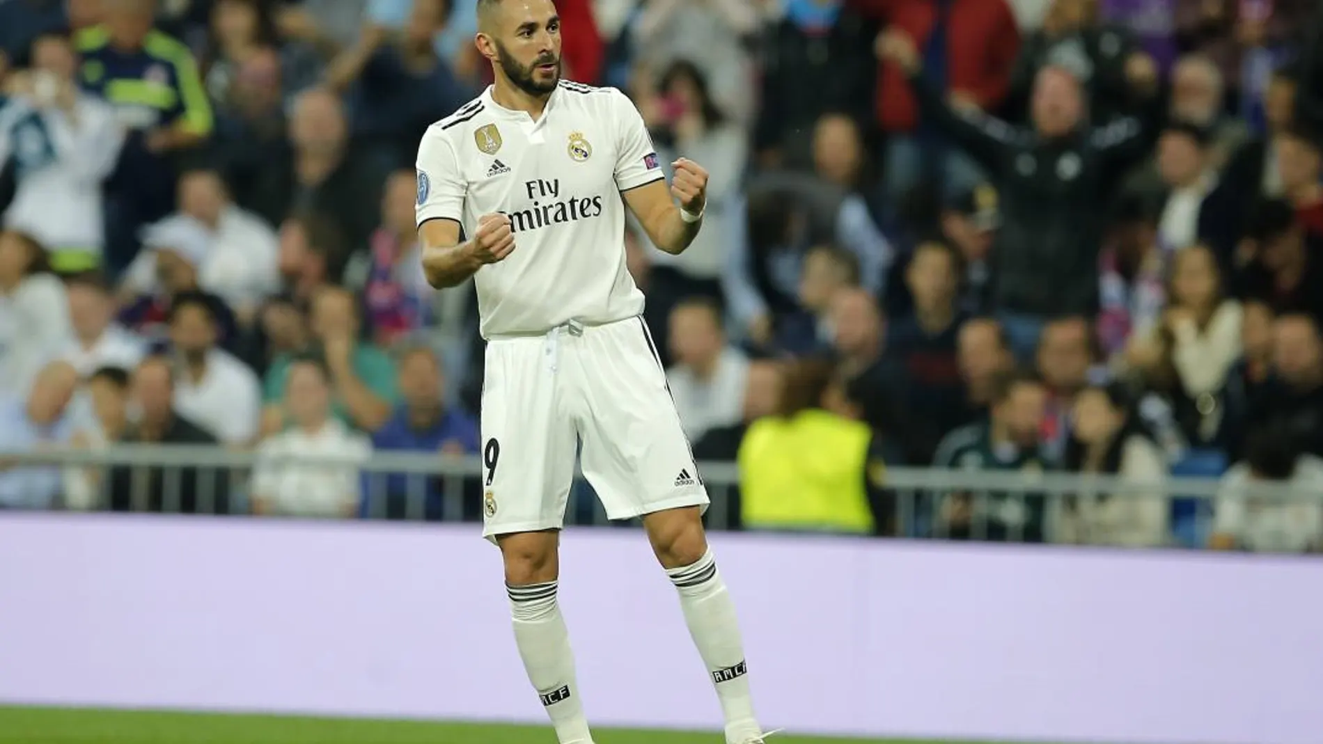 Madrid-Barça: Karim despierta en la crisis