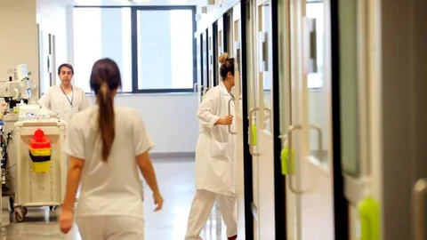 Sanidad hace fijos a otros 127 médicos