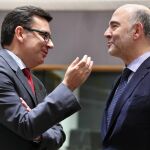 Román Escolano con Pierre Moscovici