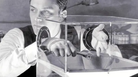 En el futuro, los seres humanos recurrirán a la ingeniería genética para que sus hijos no sólo tengan buena salud, sino mejor inteligencia
