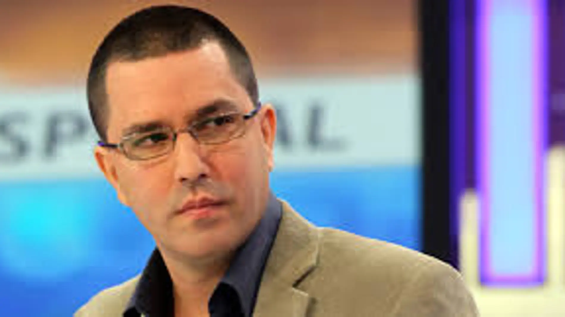 Maduro nombra a Jorge Arreaza nuevo canciller de Venezuela