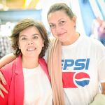 Santamaría: «El PP debe ampliar su base social». La candidata –en la imagen con Niña Pastori– apostó por «poner a gente más joven y modernizar el partido».