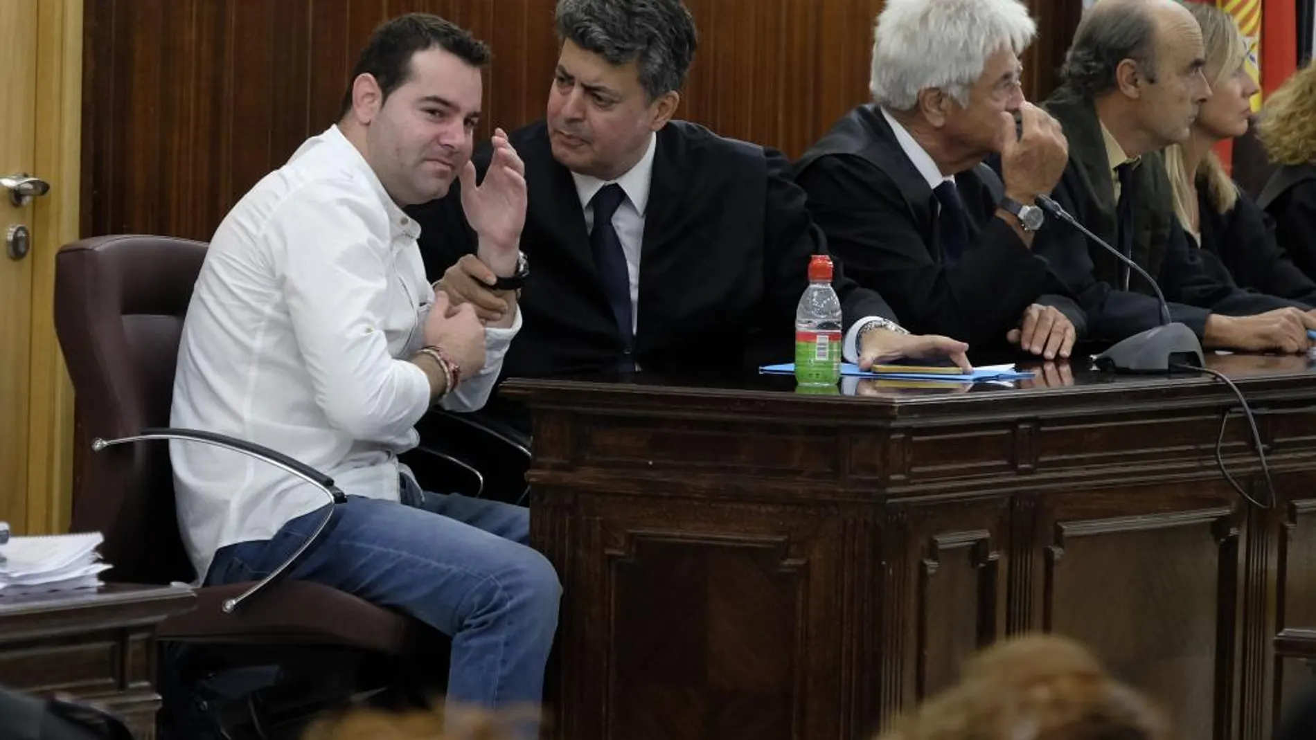 Francisco Javier Medina, ayer en la Audiencia de Huelva durante la lectura del veredicto