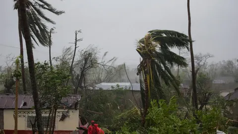 Matthew a su paso por Los Cayos, Haití,