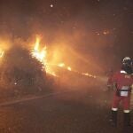 La Unidad Militar de Emergencias (UME) durante el incendio en Almorox