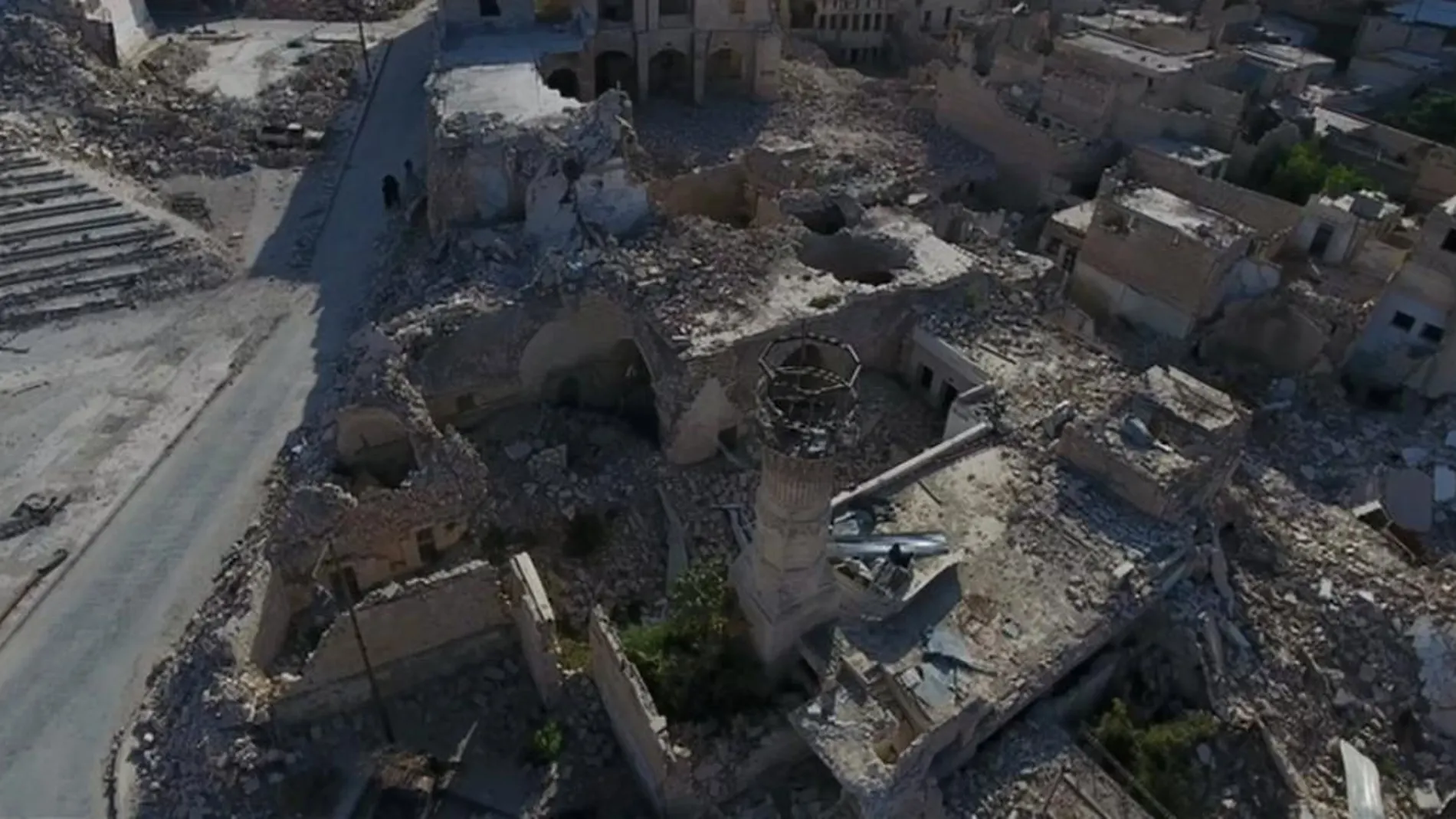 Edificios dañados por los bombardeos en el centro de Alepo