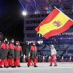 Lucas Eguibar y la delegación española, en el desfile inaugural que abrió los Juegos