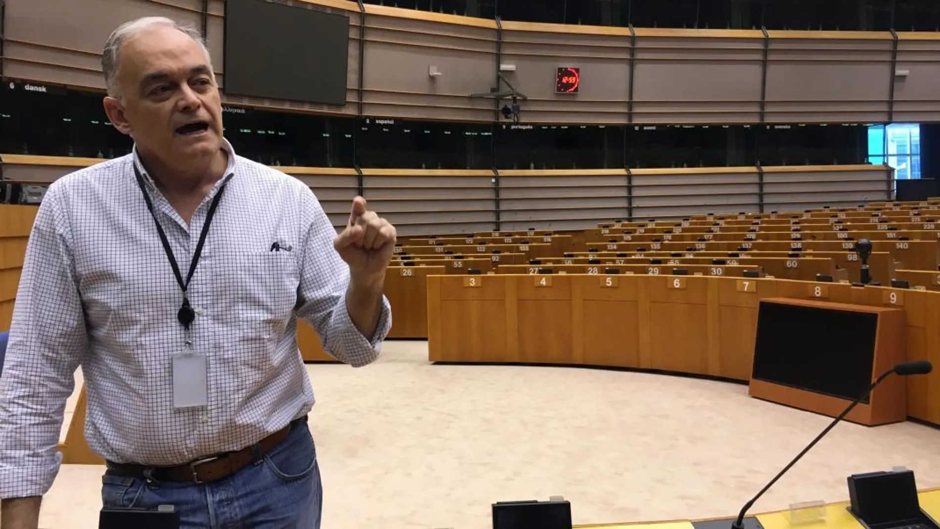 El eurodiputado popular Esteban González Pons explicó que el Documento de Valencia abordará el futuro de las nuevas tecnologías