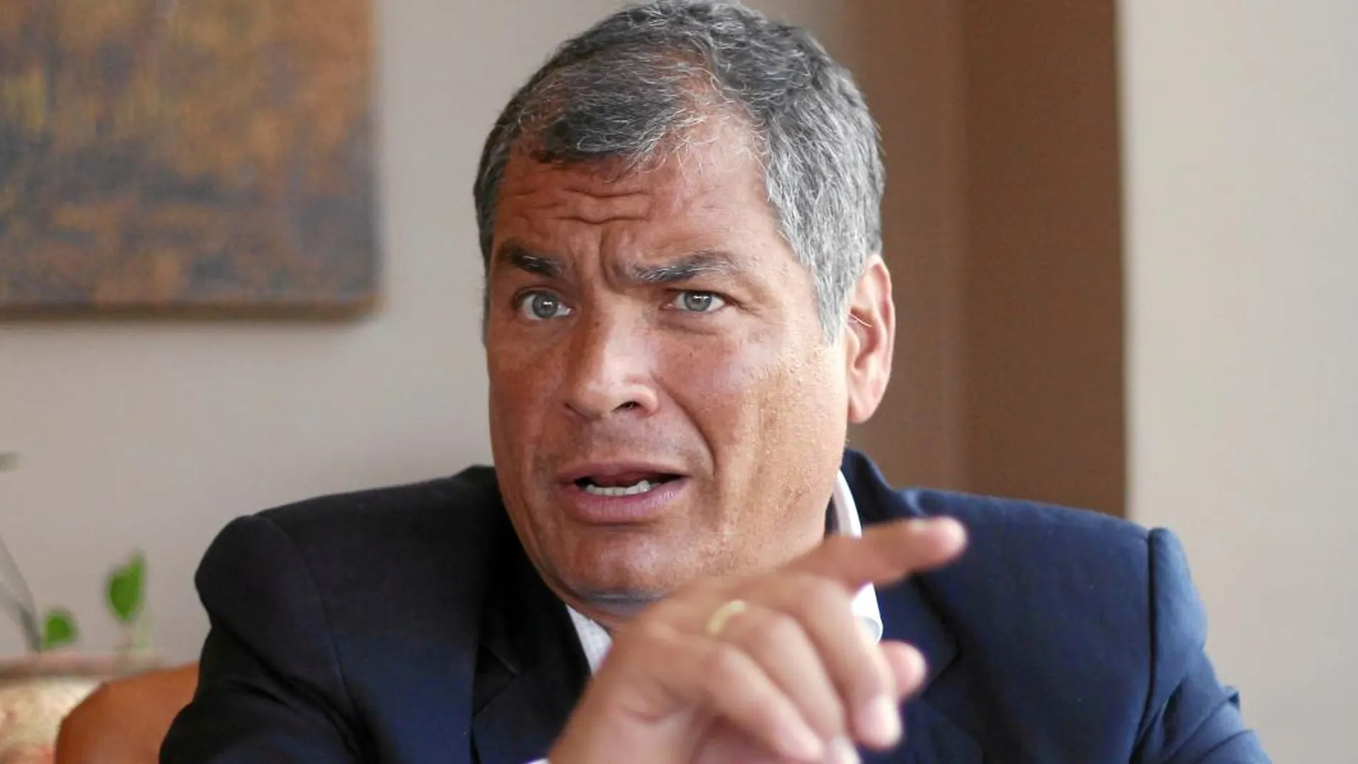 Rafael Correa: «Quiero evitar un golpe de Estado en Ecuador»